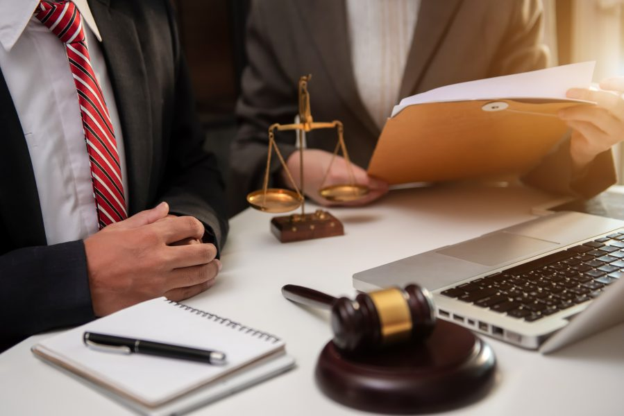 Why Hiring a Personal Injury Lawyer Can Make a Difference in Your Case